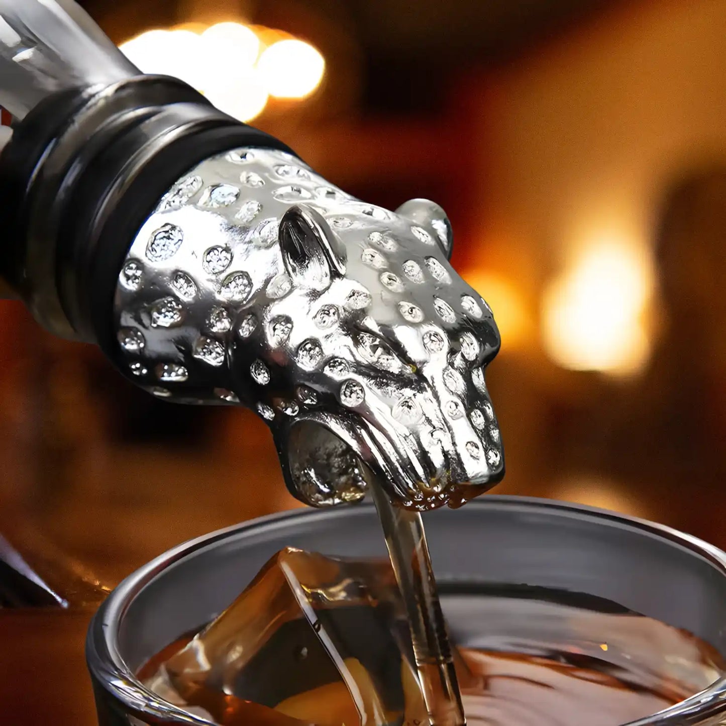 leopard pourer details